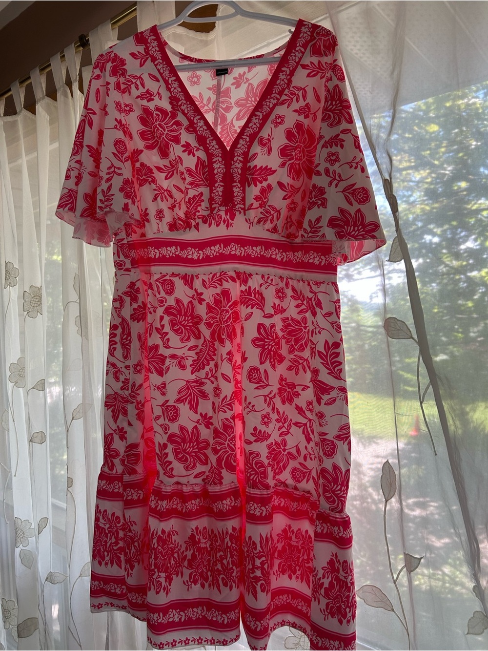 Women’s - SHEIN Pink and White Floral Midi Dress